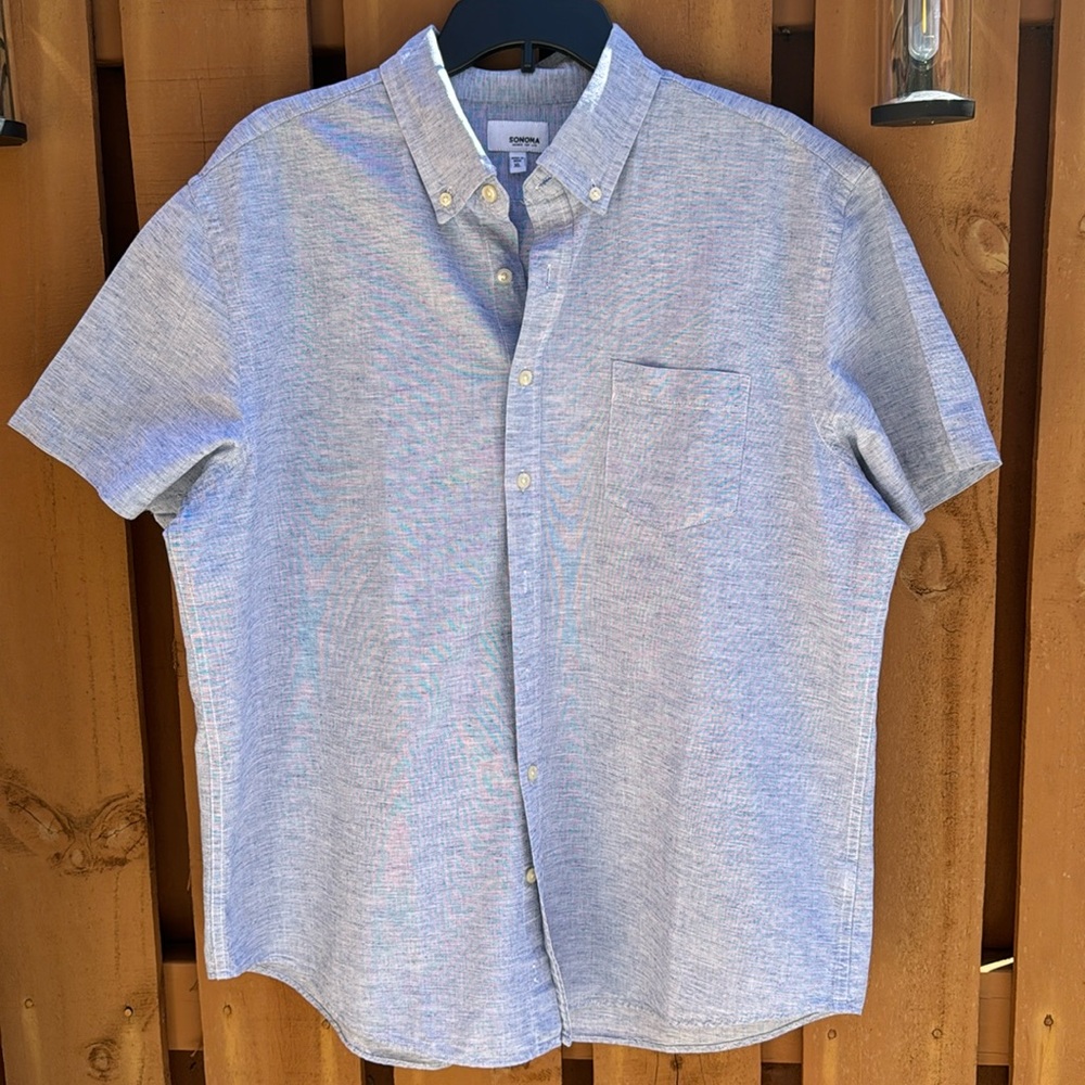 SONOMA.‎ Light Blue, Short Sleeve, button down Shirt. Size XL. Cotton/Lin…